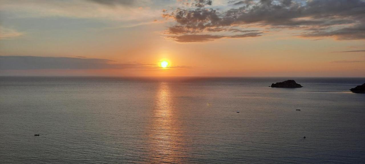 Apartamento En El Rodadero Sur- Ed San Jose Santa Marta (Magdalena)